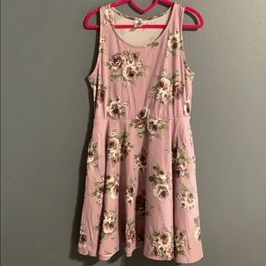 EUC lilac floral Fisher